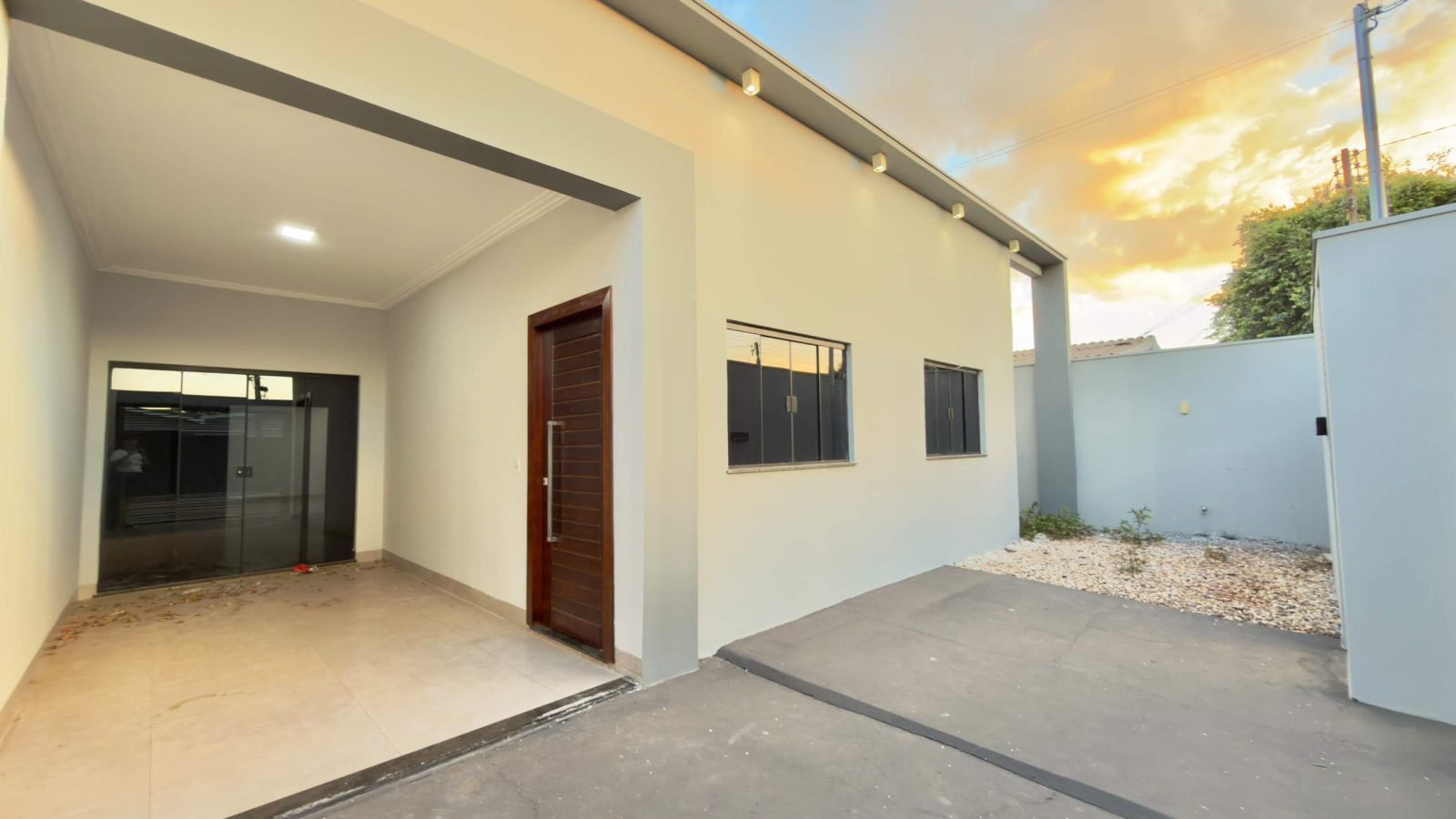 Casa 3 quartos com suíte e churrasqueira — foto 2