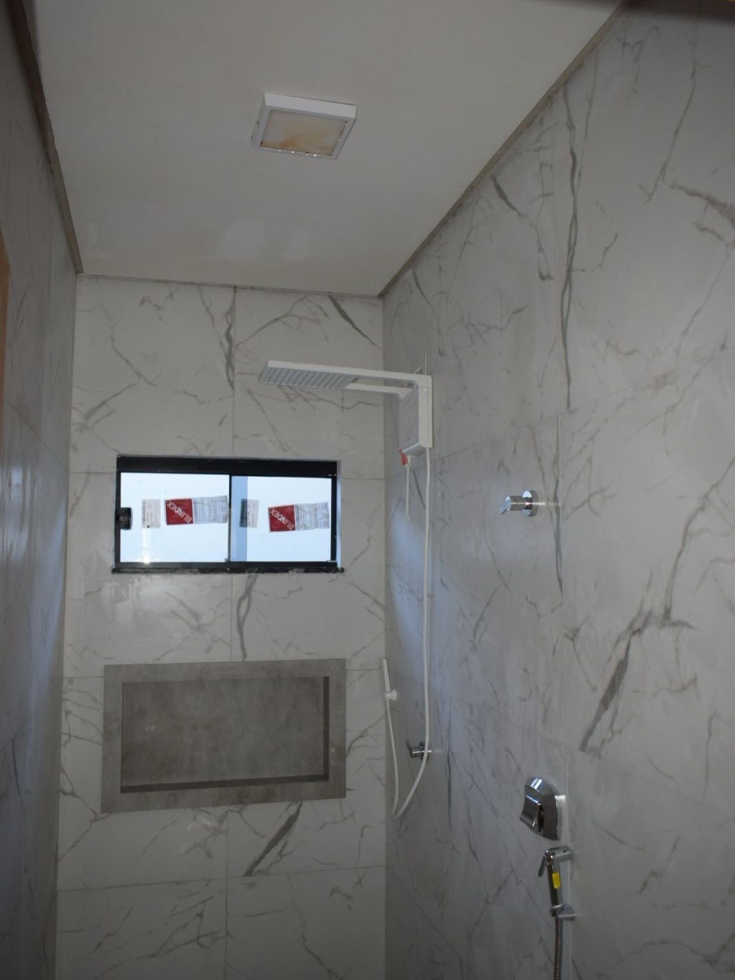 Casa 2 quartos com suíte, toda na laje — foto 6